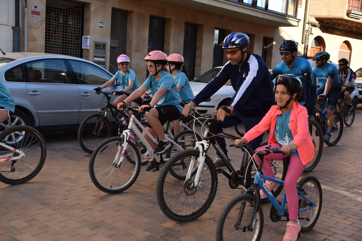 Aldeanueva, entre bicicletas y pochas