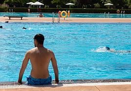 Complejo deportivo Las Norias, en verano.