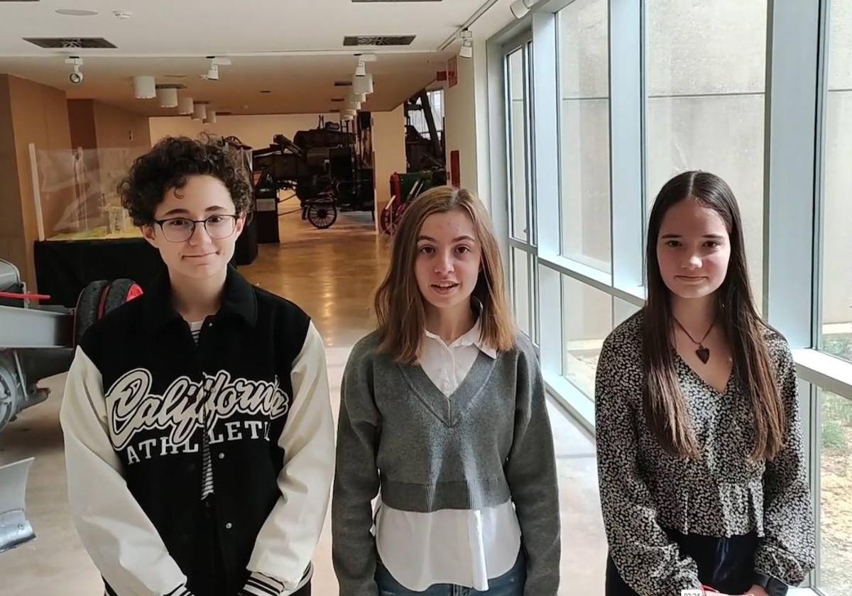 Raquel de Ángel, Erika Jiménez y Valeria Villamor, fundadoras de la Compañía de Ingenieras Adolescentes.