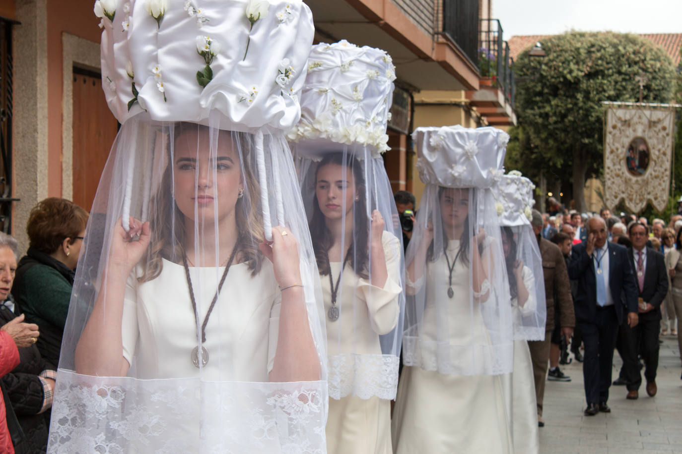 La procesión de las doncellas en Santo Domingo
