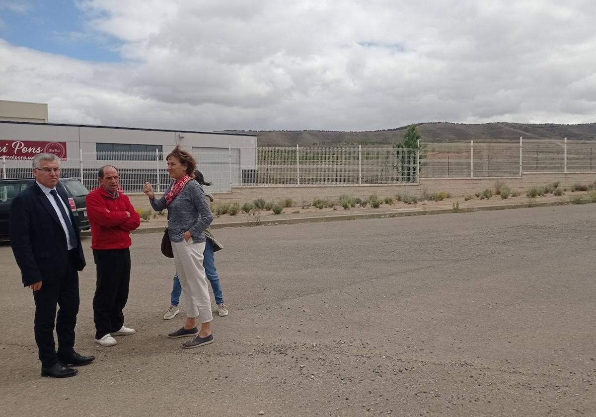 El acceso al polígono de Valverde desde la N-113, principal reivindicación de los empresarios