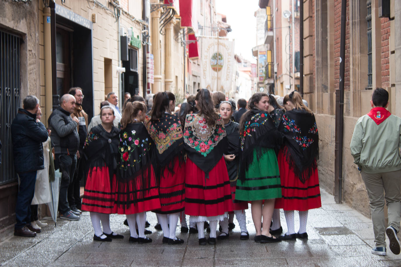 Santo Domingo se vuelca con su patrón
