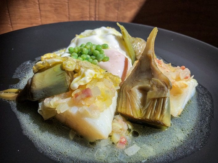 Bacalao con alcachofas