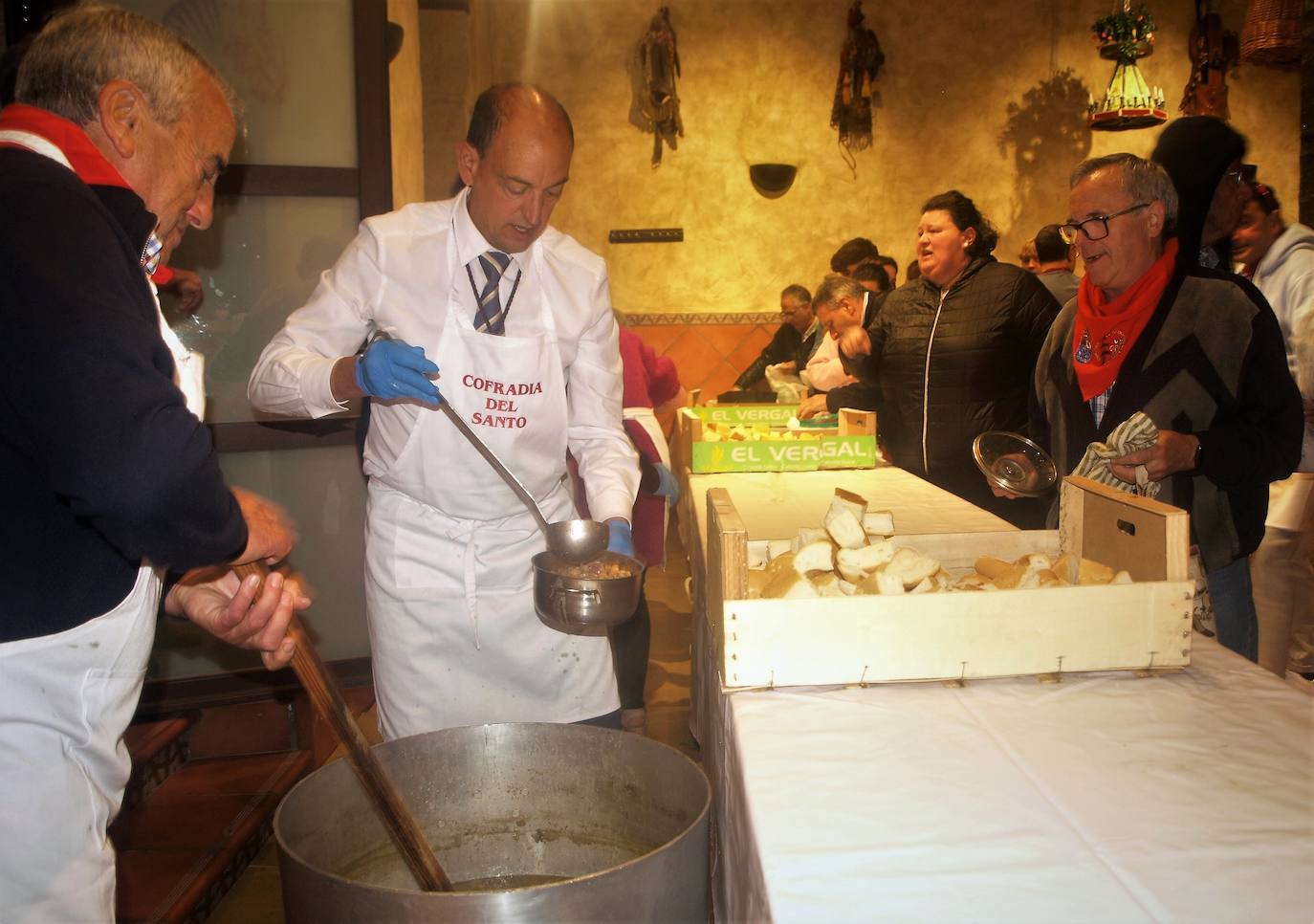 Santo Domingo se vuelca con su patrón