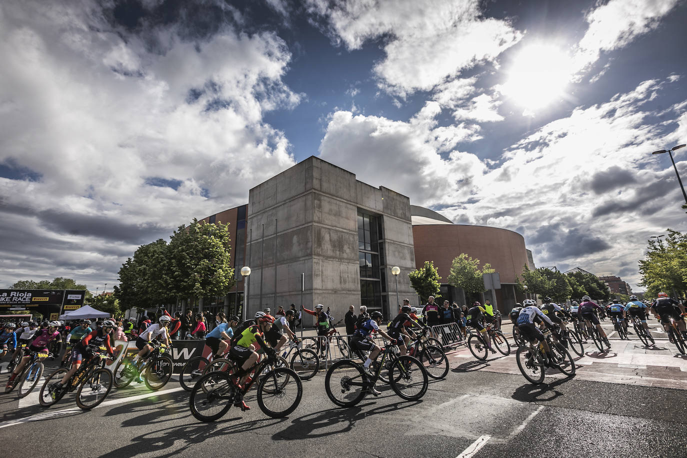Las imágenes de la segunda etapa de La Rioja Bike Race