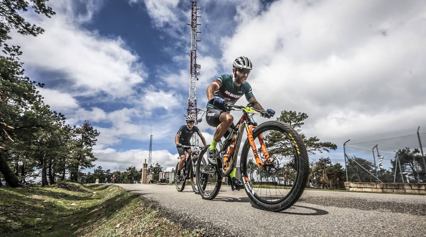 Las imágenes de la segunda etapa de La Rioja Bike Race