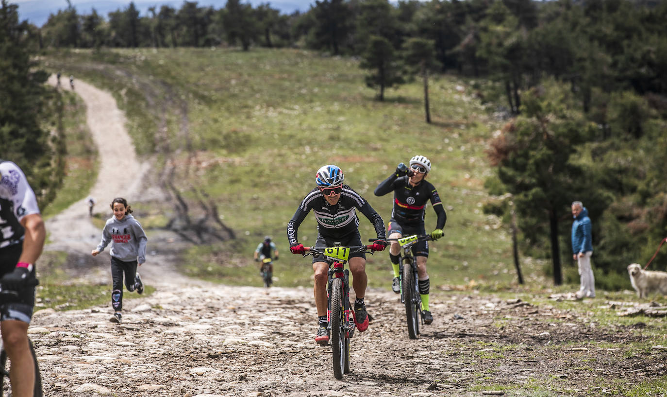 Las imágenes de la segunda etapa de La Rioja Bike Race
