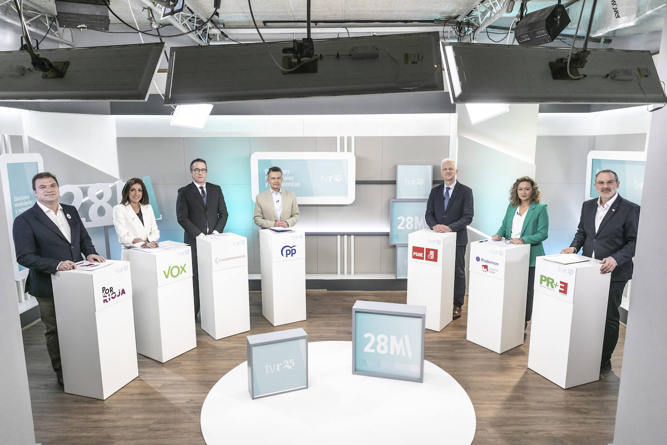 Las imágenes del debate electoral de Logroño en TVR