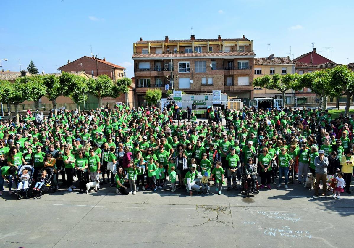 Un millar de personas participan en la Marcha Solidaria de Alberite