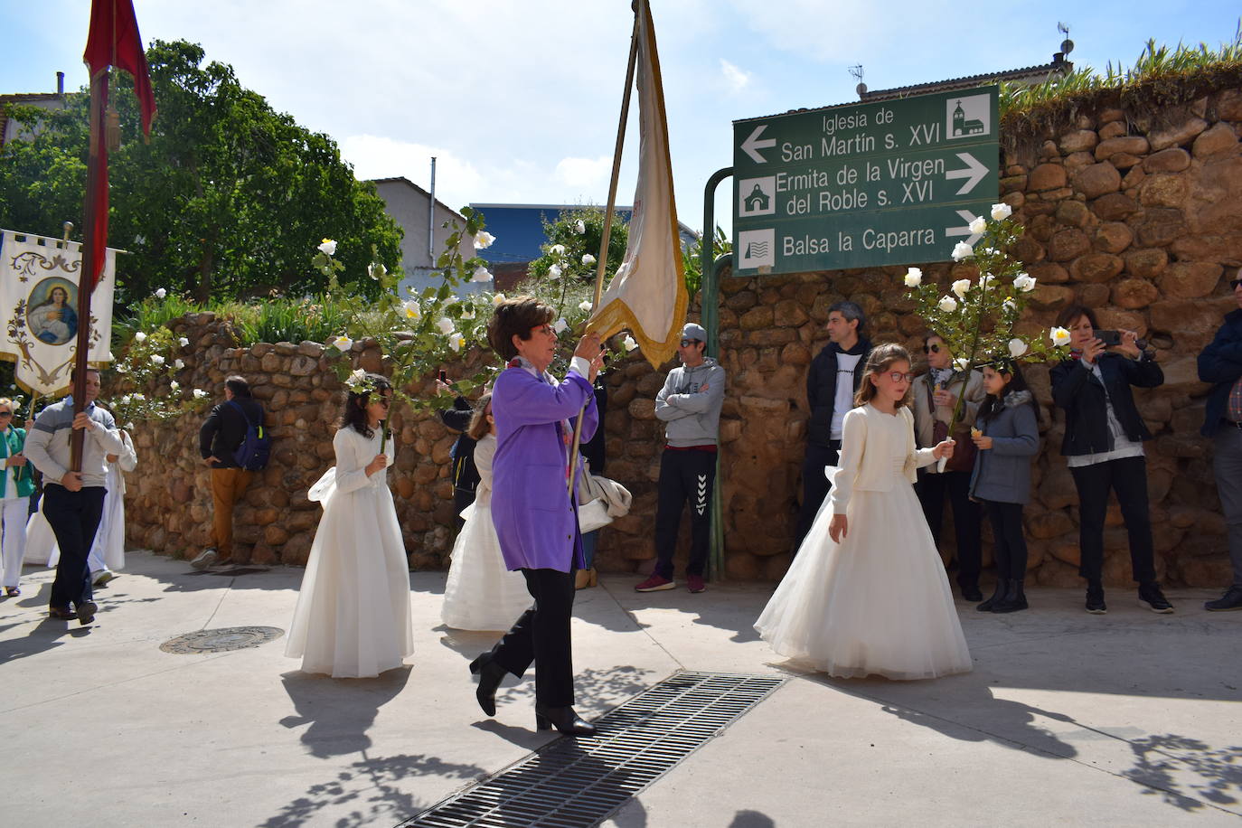Las doncellas de Sorzano regresan a la Virgen del Roble