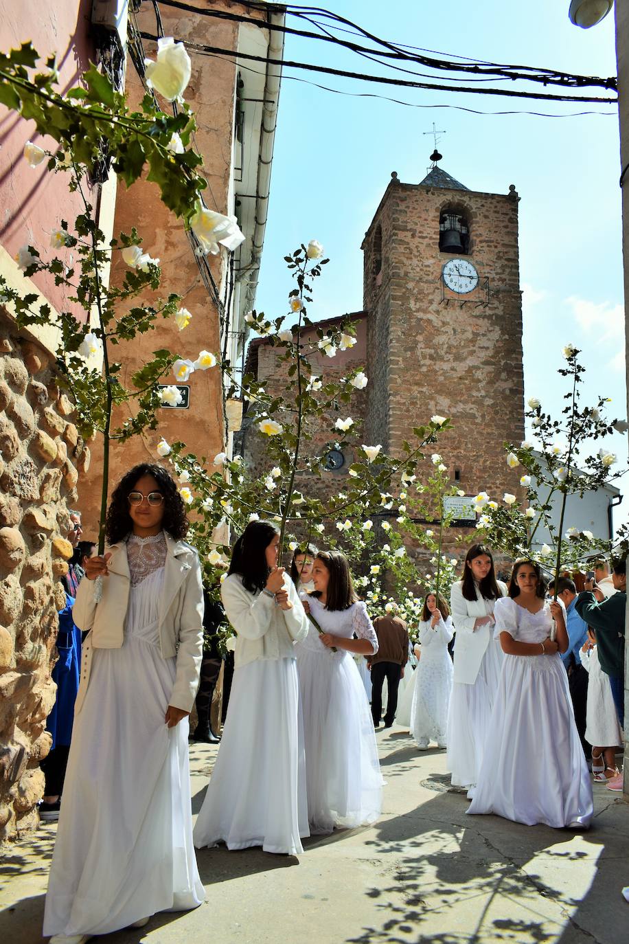 Las doncellas de Sorzano regresan a la Virgen del Roble