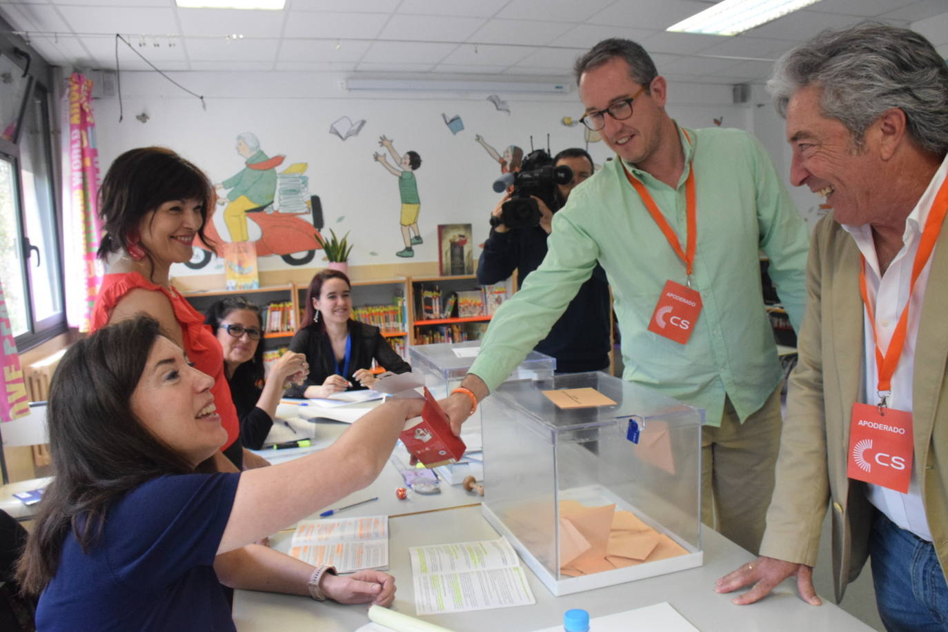 Los políticos (se) votan