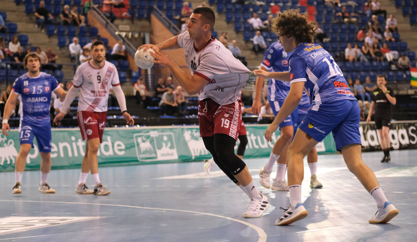 El Logroño despide la temporada con victoria y manteos