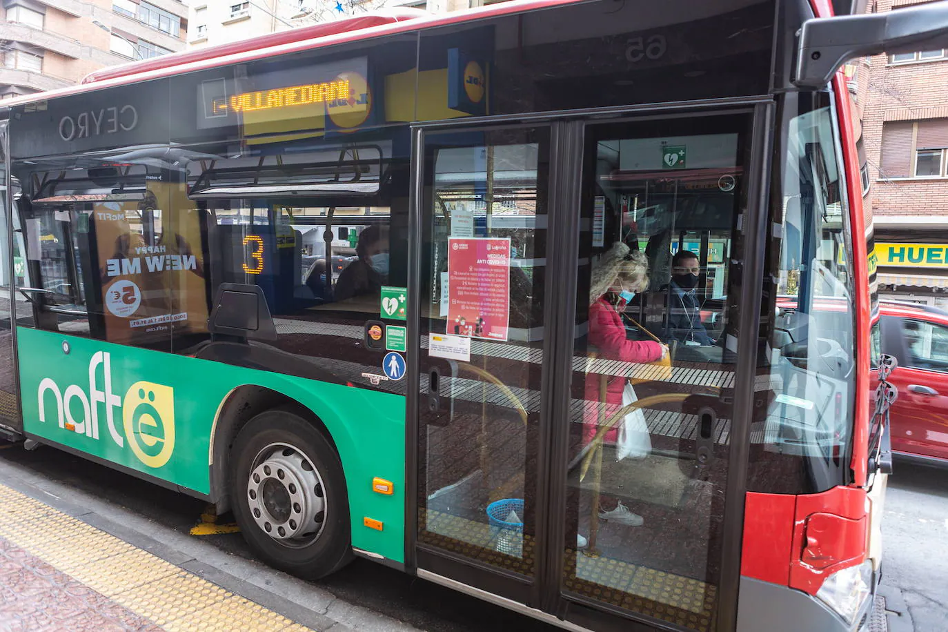 El servicio de autobuses de Logroño modifica sus horarios por los festivos.