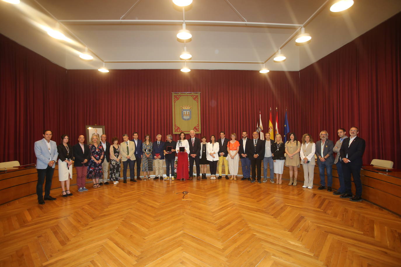 Entrega de las insignias San Bernabé