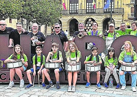 Imagen secundaria 1 - Entre jarros y cornetas