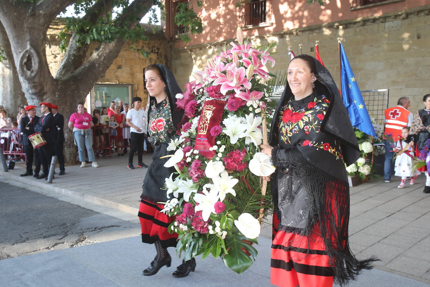 Ofrenda floral a San Bernabé