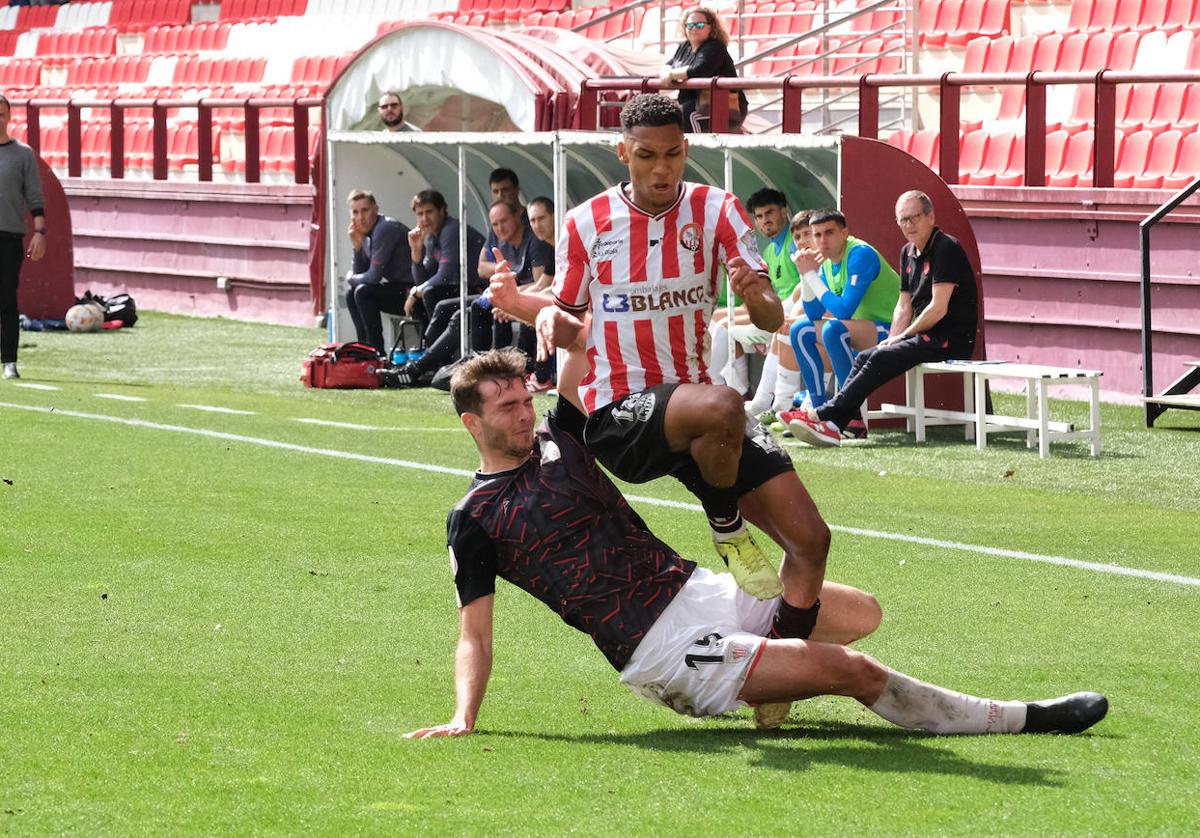 Manny Rodríguez, en un partido de la Sociedad Deportiva Logroñés de la temporada recientemente finalizada.