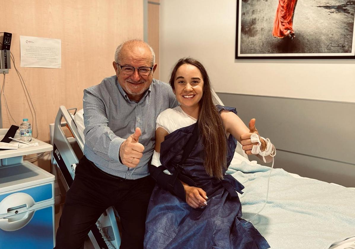 Rocío García se recupera tras ser intervenida de su clavícula derecha