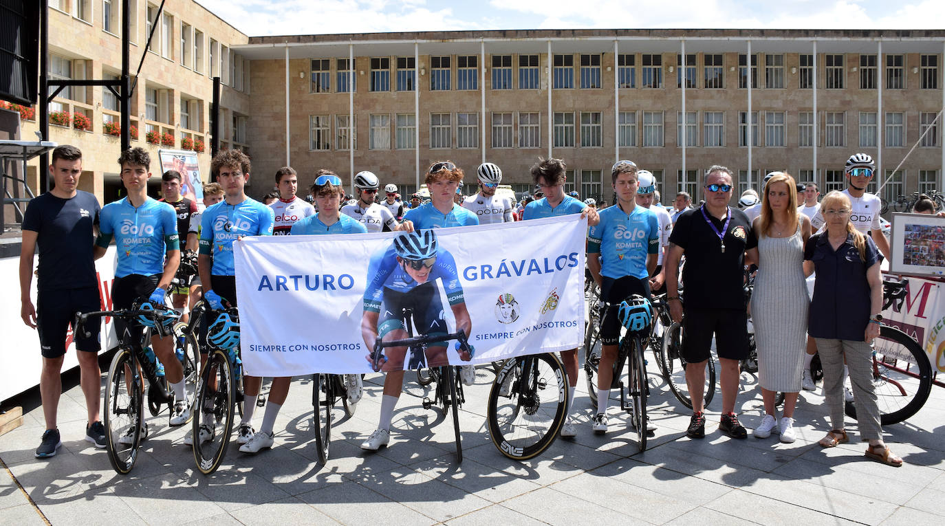 La Clásica Ciclista de La Rioja homenajea a Arturo Grávalos