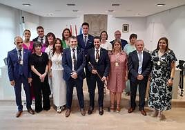 La Corporación arnedana, salvo el concejal de IU-Podemos, que se ha marchado antes.