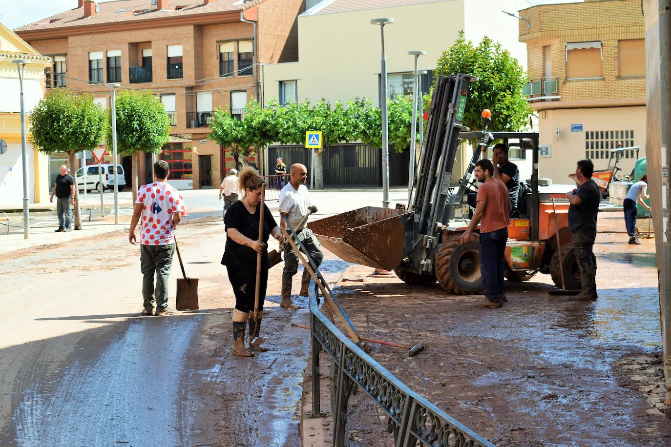 Las inundaciones afectaron a las calles de Fuenmayor