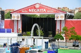 Lit Killah protagoniza la fiesta de bienvenida a los primeros 'holikers'