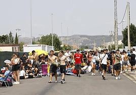 Por la tarde, el número de personas en Calahorra iba en aumento con el paso de las horas.