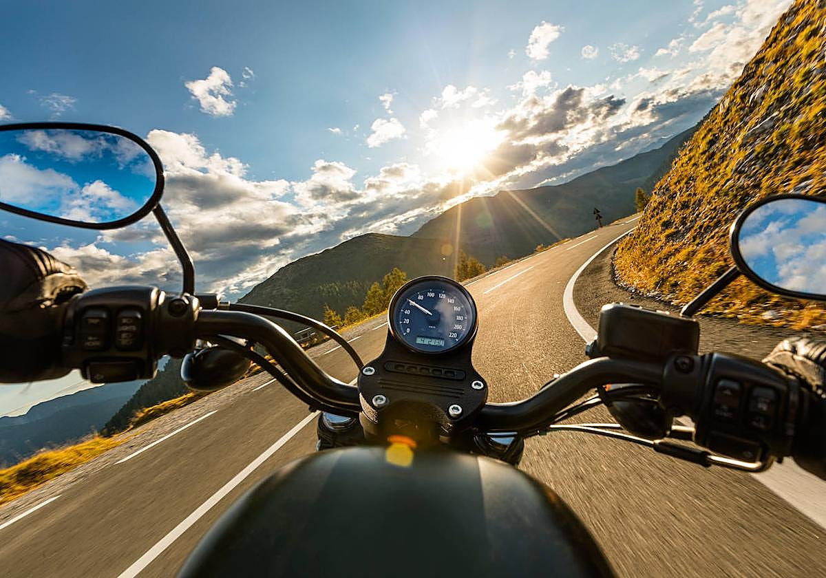 El seguro a terceros con asistencia en viaje, la póliza más contratada por los motoristas