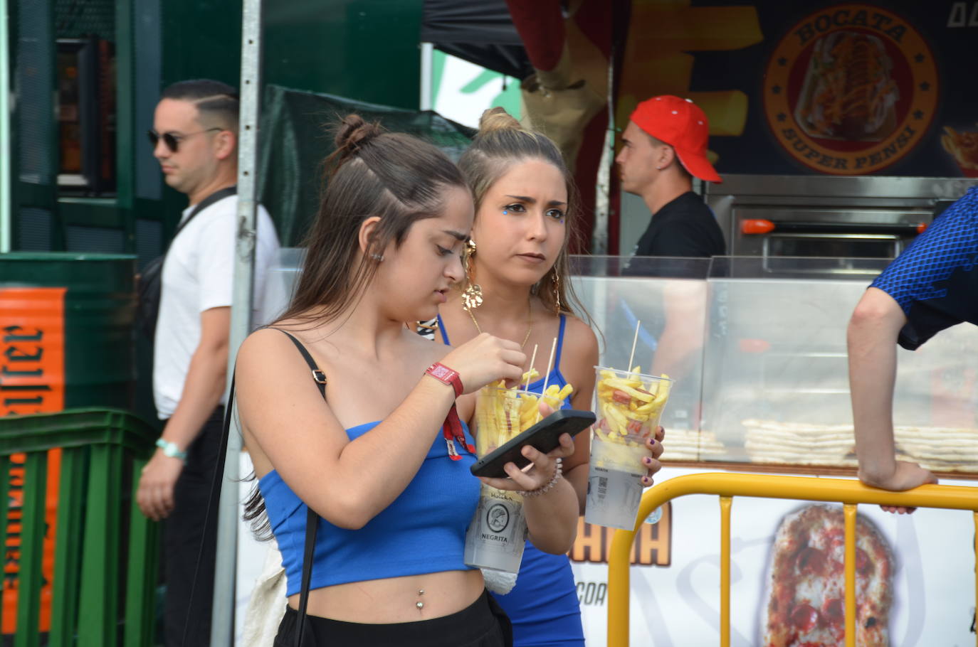 La jornada del viernes por la tarde en el Holika