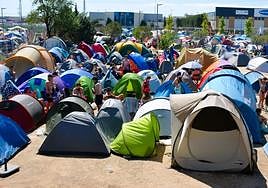 Imagen de la zona de acampada de Traiana A, ayer sábado, a media mañana.