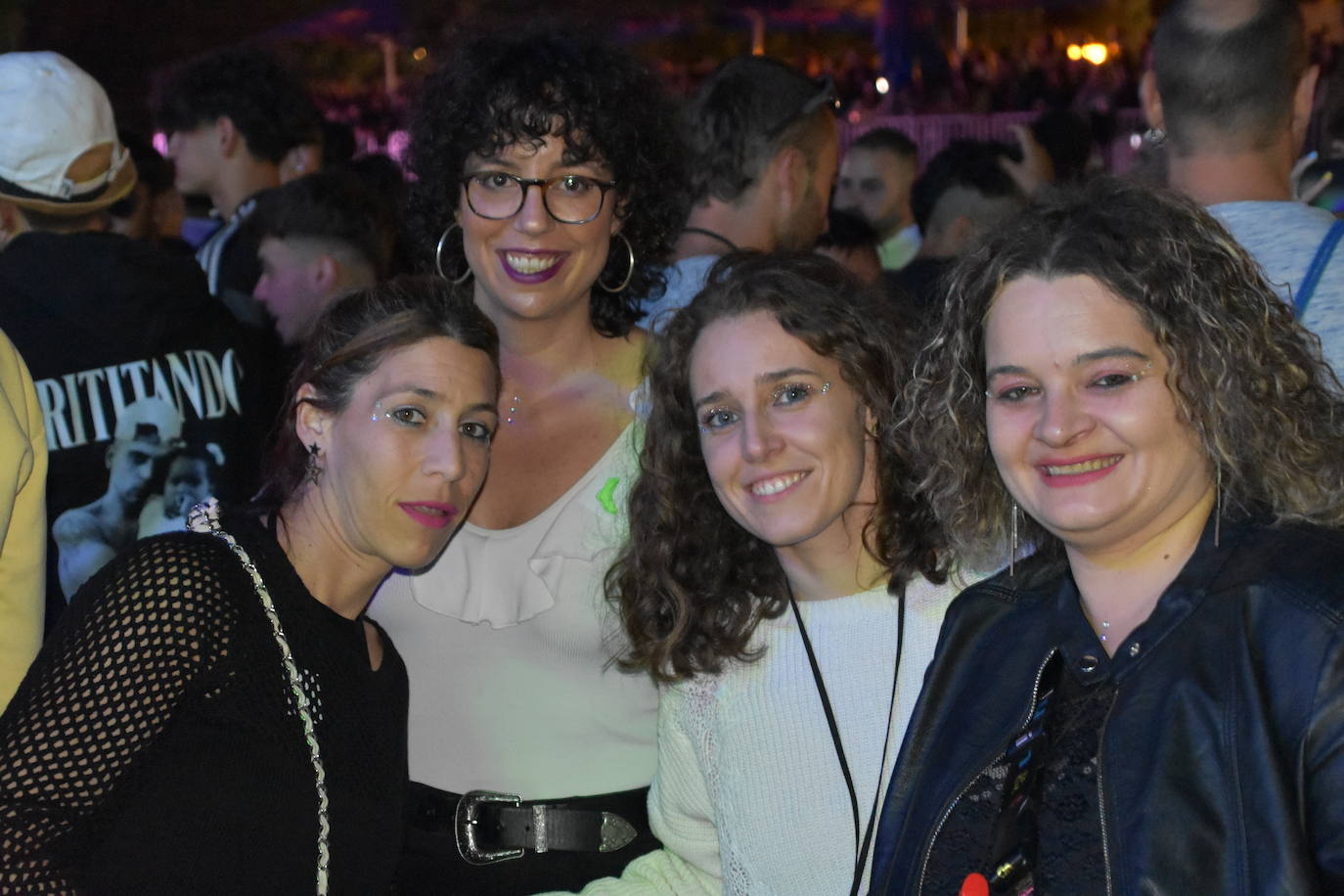 Viernes noche en el Holika