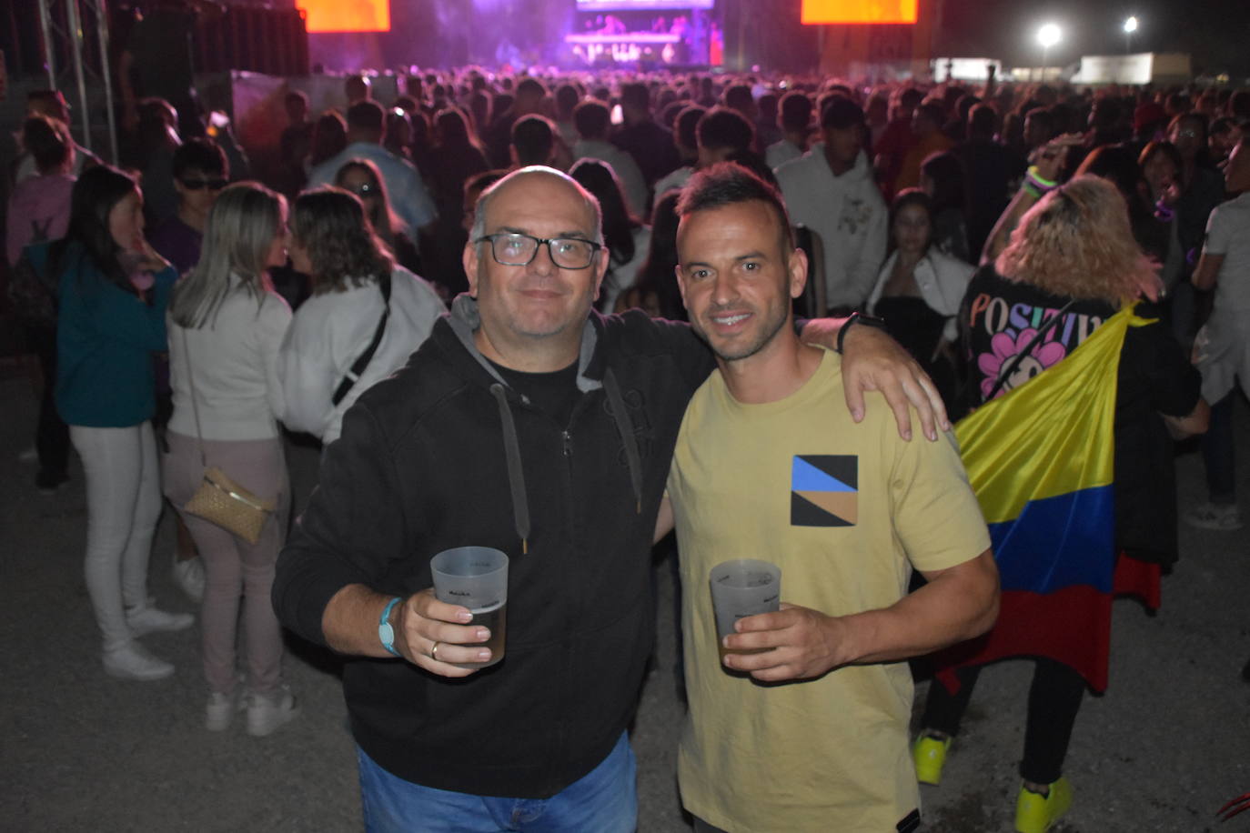 Viernes noche en el Holika