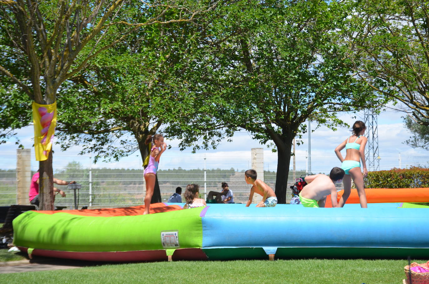 La acampada del Holika no para