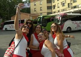 Riojanos en el chupinazo de San Fermín.