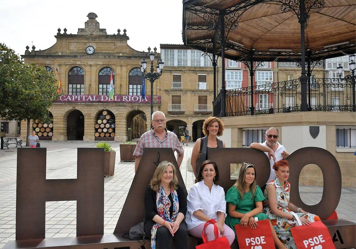 Los candidatos del PSOE de La Rioja a Cortes en Haro.