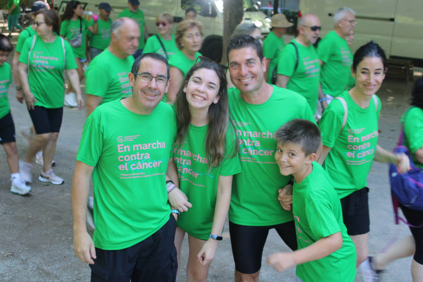 La VI Marcha contra el cáncer reúne a más de 1.200 personas en Nájera