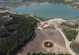 Vista aérea de la zona recreativa del pantano el Perdiguero.