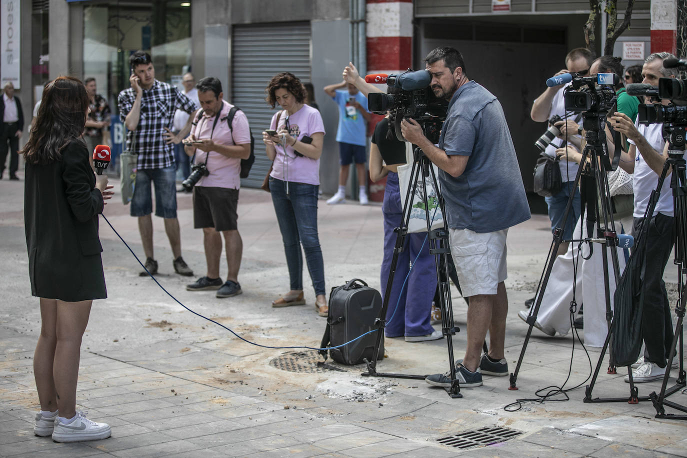 Conmoción en Logroño por el desplome del edificio de Adoratrices