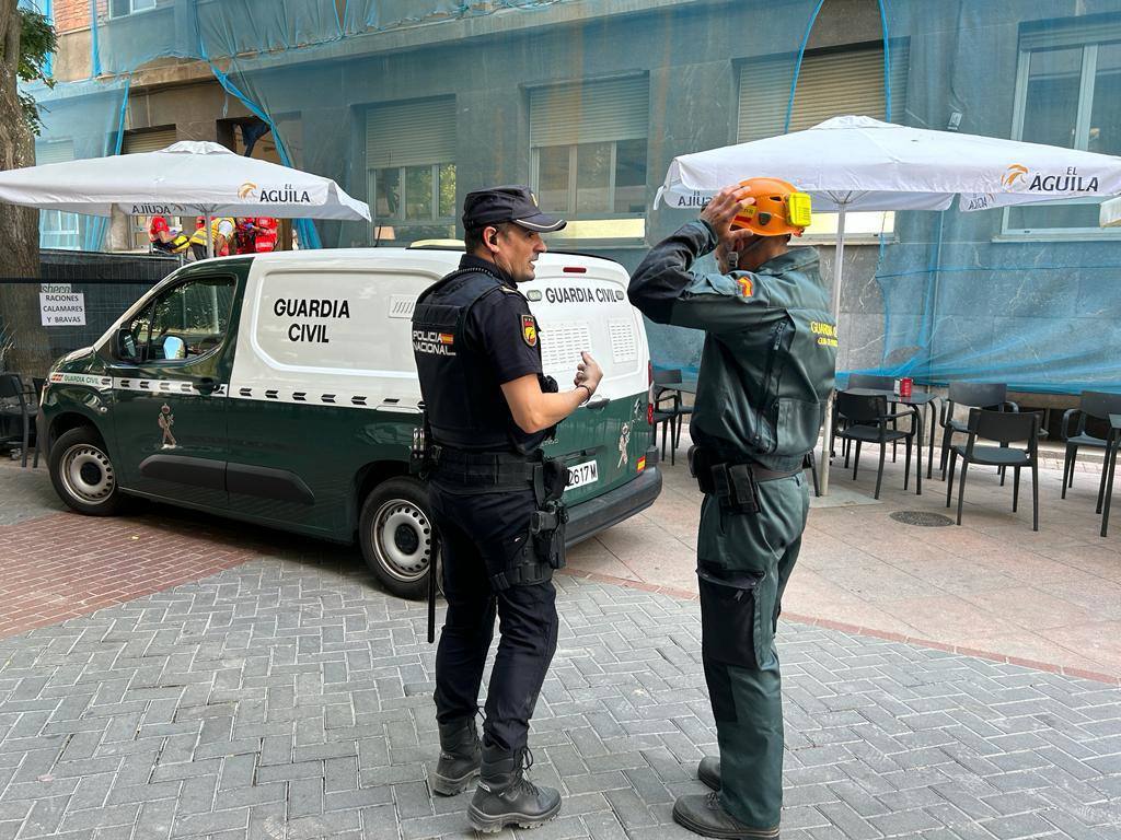 La unidad canina de la Guardia Civil ha participado en la búsqueda del obrero desaparecido.