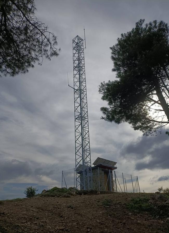 Una de las torretas de vigilancia más recientes en la Sierra de Yerga