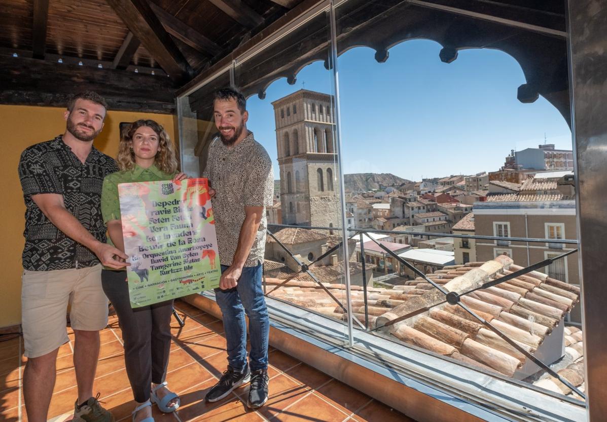 Álvaro Sainz, Tamara Mendaza y Víctor Grandes, en la presentación de Sierra Sonora, ayer en Logroño.