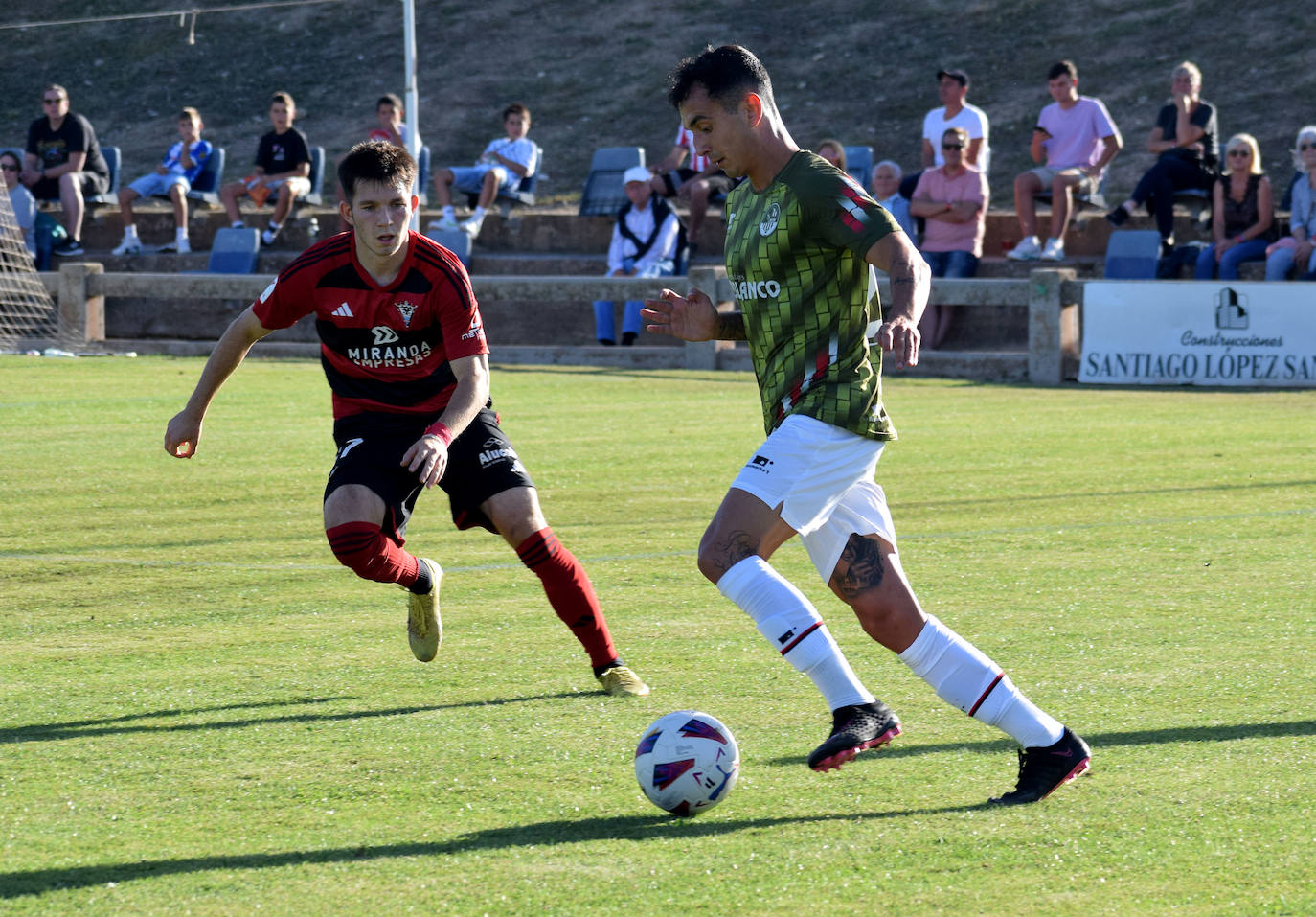 Imágenes del partido entre SD Logroñes y Mirandés