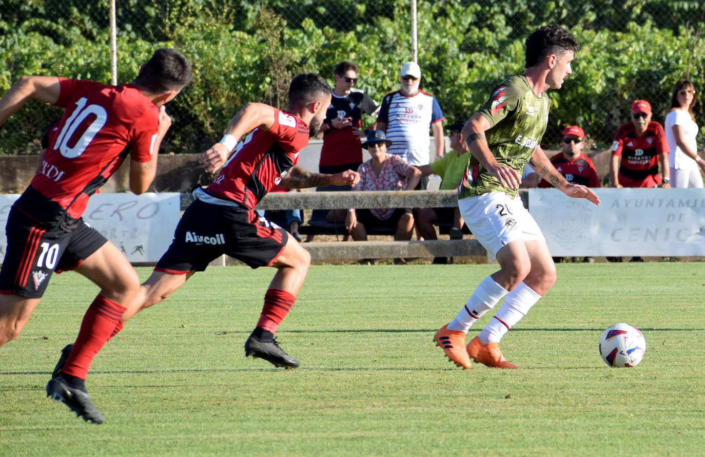 Imágenes del partido entre SD Logroñes y Mirandés
