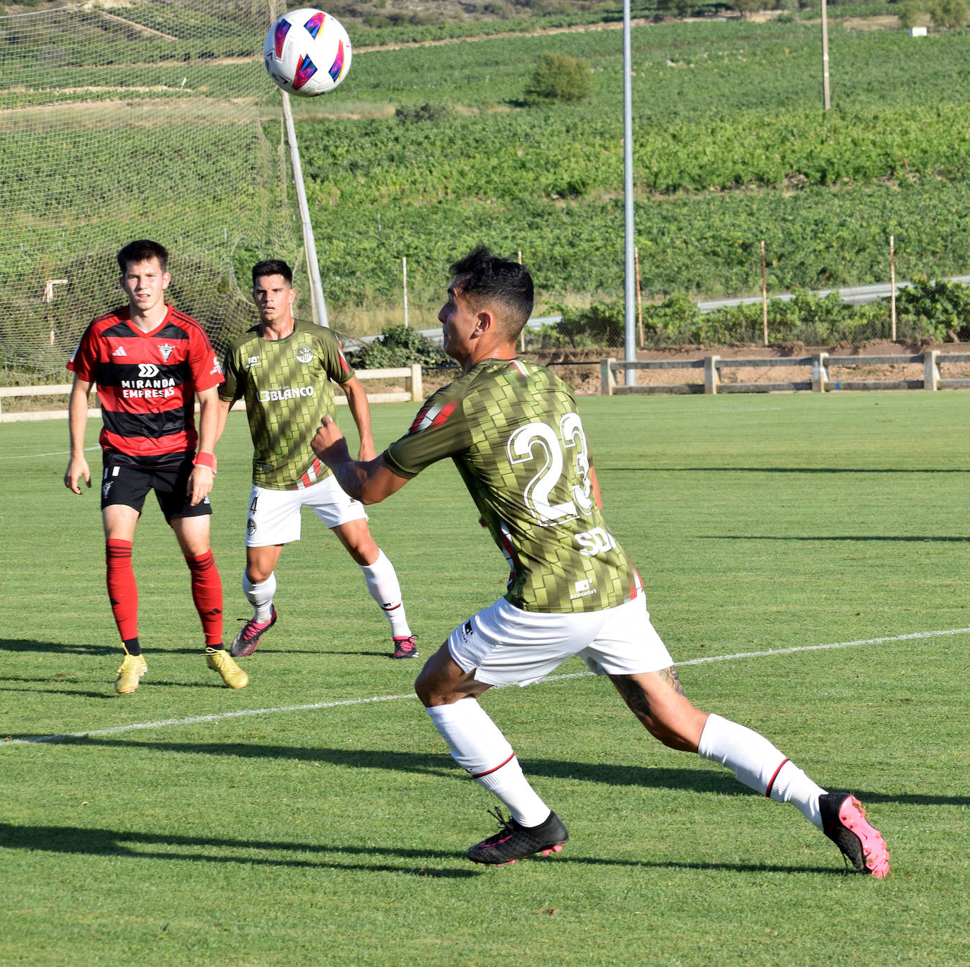 Imágenes del partido entre SD Logroñes y Mirandés