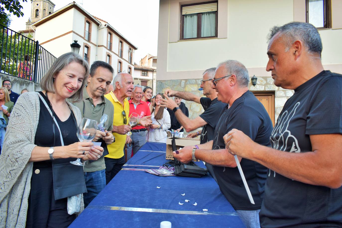 Torrecilla en Cameros celebra la I Fiesta del Vino de Rioja Solidario