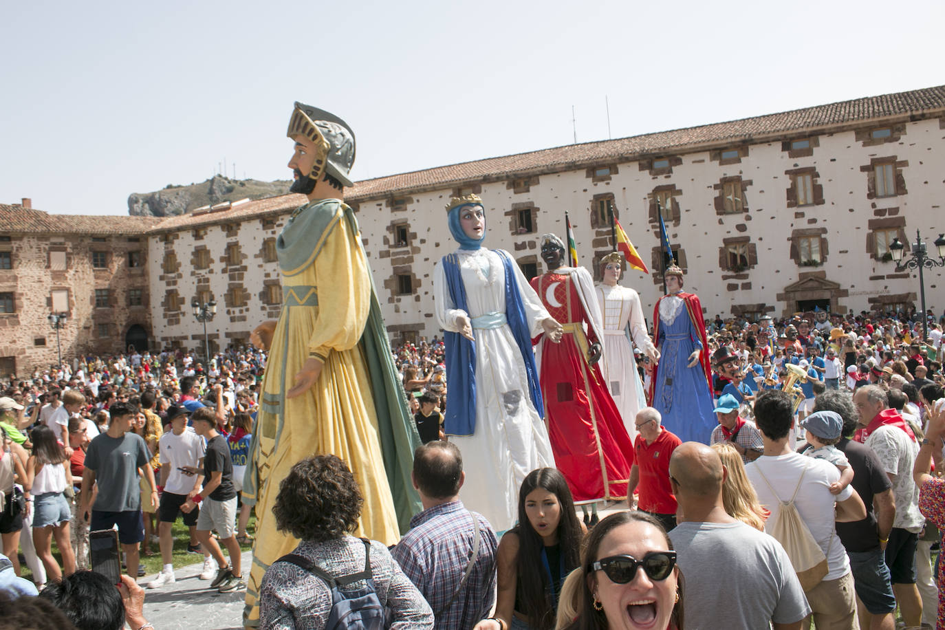 Ezcaray ya disfruta de sus fiestas