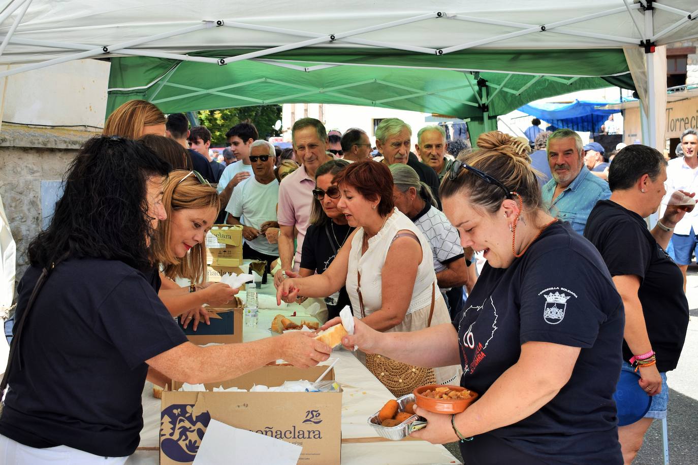 Las imágenes de la jornada solidaria en Torrecilla