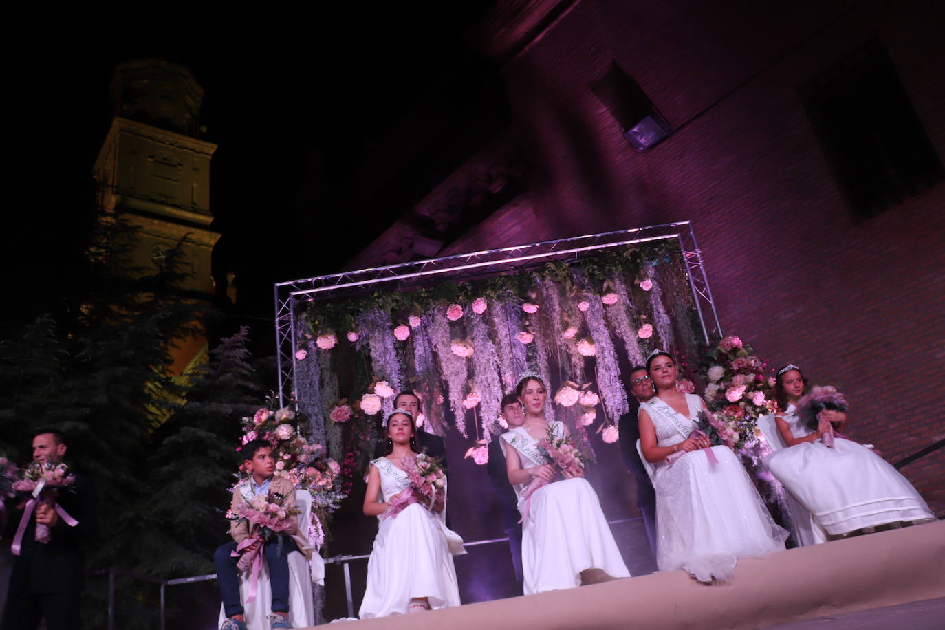 Pregón y coronación en Aldeanueva de Ebro