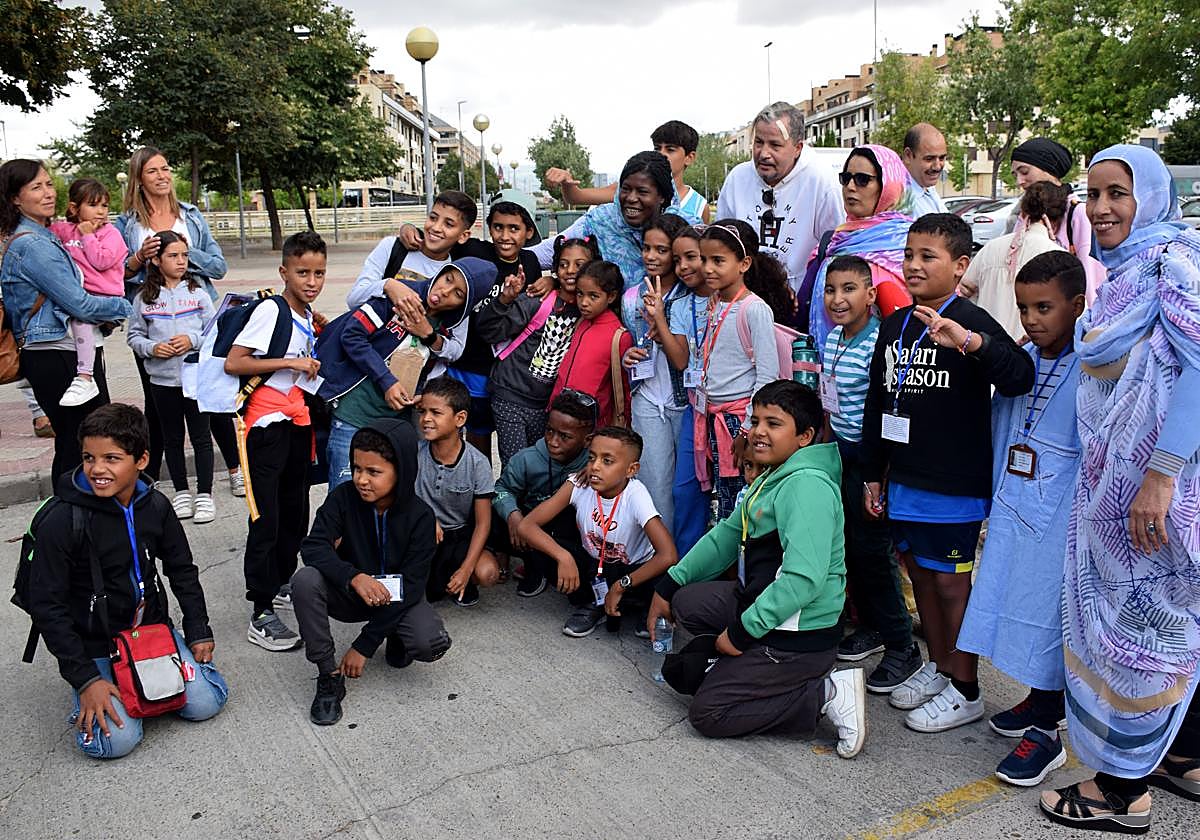 Los niños saharauis regresan a sus campamentos
